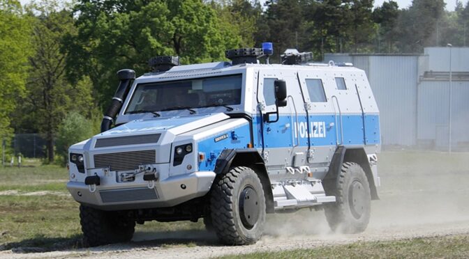 Noch mehr Polizeipanzer für Bund und Länder