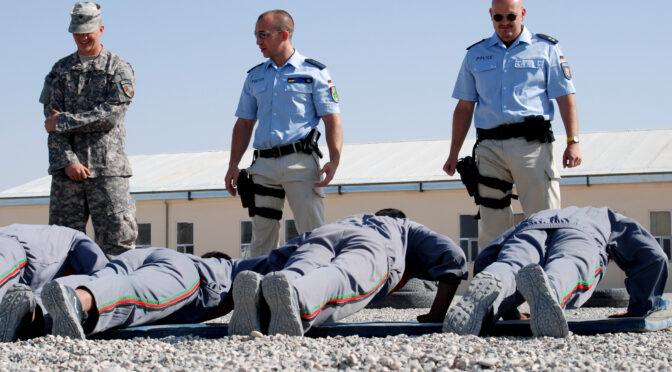 Bodentruppen der Besatzung – Polizeiaufbau in Afghanistan