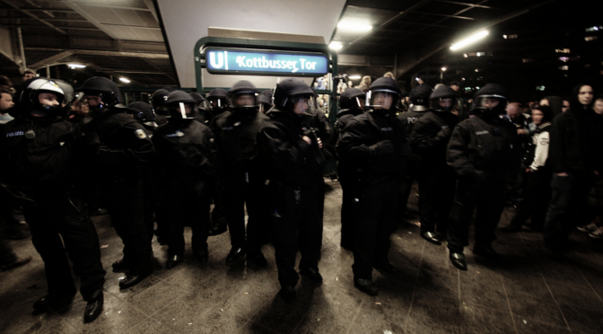 Lechts und Rinks – Der Verfassungsschutz und die „linke Gewalt in Berlin“