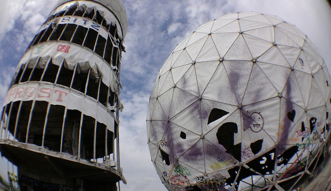 Kontrollprobleme neuen Ausmaßes – Polizeilicher Staatsschutz als Geheimpolizei