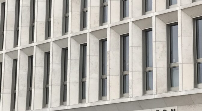 Wunderwaffe „Deradikalisierung“:  Prävention im Dschungel von Polizei und Geheimdiensten