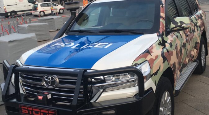 Kein Notstand.  Verschiebungen im Verhältnis von Polizei und Militär