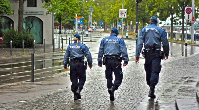 Polizieren, Sexualität und Gender – Feminismus zwischen Machtkritik und Punitivität