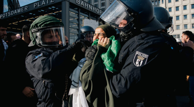 Pro-Palästina Demos nicht erlaubt? Ethnographische und rechtliche Anmerkungen